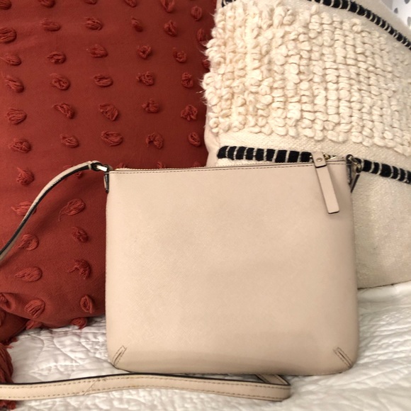 Authentic Kate Spade crossbody purse - Picture 2 of 3
